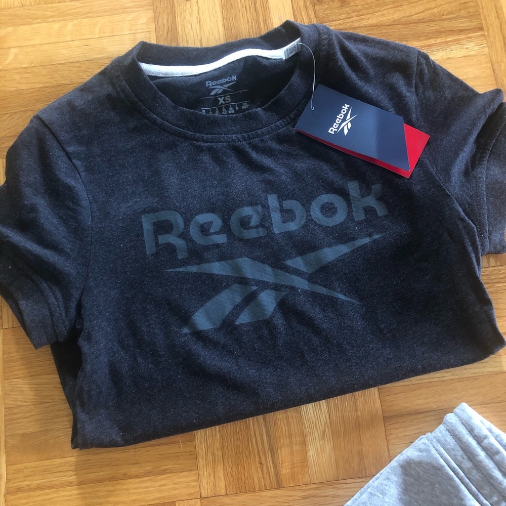 🌚Reebok Set🌚 - Picture 2 of 3